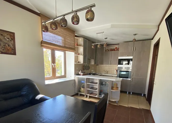 Апартаменты Comfortable With Fireplace In The Old Town Нарва