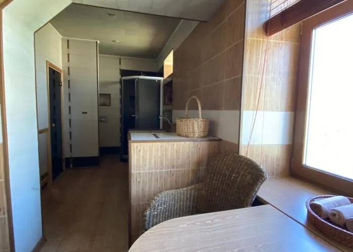 Comfortable With Fireplace In The Old Town *