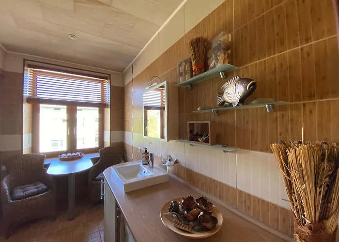 Comfortable With Fireplace In The Old Town Апартаменты *